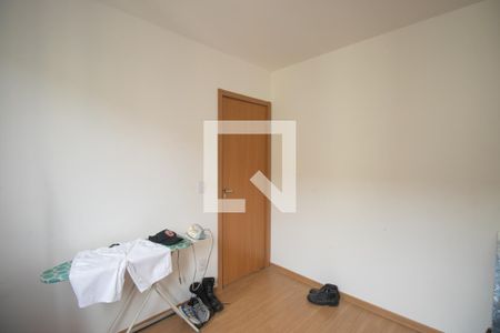 Quarto 2 de apartamento para alugar com 2 quartos, 48m² em Vila Lage, São Gonçalo