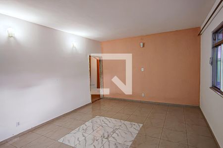 Casa à venda com 4 quartos, 210m² em Taquara, Rio de Janeiro