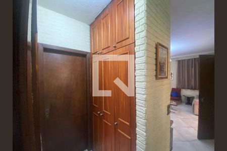 Casa à venda com 3 quartos, 360m² em Copacabana, Belo Horizonte