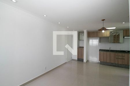 Sala de apartamento à venda com 3 quartos, 59m² em Jardim Imperador, Guarulhos