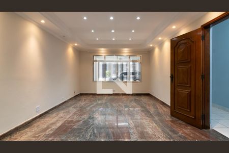 Sala de casa à venda com 3 quartos, 300m² em Jardim Laone, São Paulo