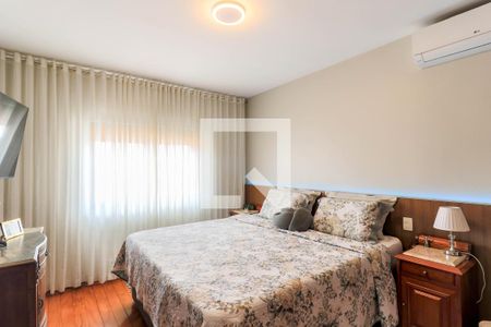 Suíte de casa à venda com 3 quartos, 250m² em Brooklin, São Paulo