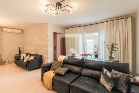 Sala de casa à venda com 3 quartos, 250m² em Brooklin, São Paulo