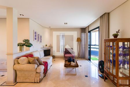 Apartamento para alugar com 3 quartos, 160m² em Vila Suzana, São Paulo