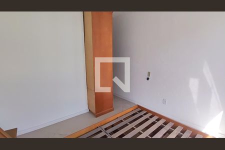 Quarto 1 de apartamento para alugar com 2 quartos, 54m² em Pechincha, Rio de Janeiro