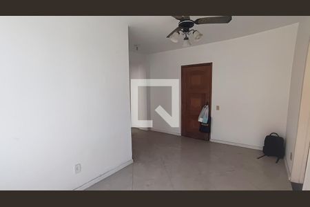 Sala de apartamento para alugar com 2 quartos, 54m² em Pechincha, Rio de Janeiro
