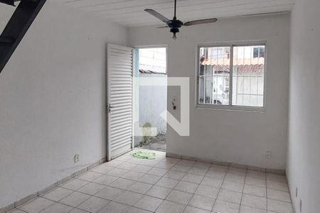 Sala de casa para alugar com 2 quartos, 60m² em Chácaras Arcampo, Duque de Caxias