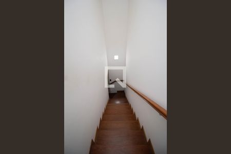 Escada de casa à venda com 3 quartos, 140m² em Vila Cavaton, São Paulo