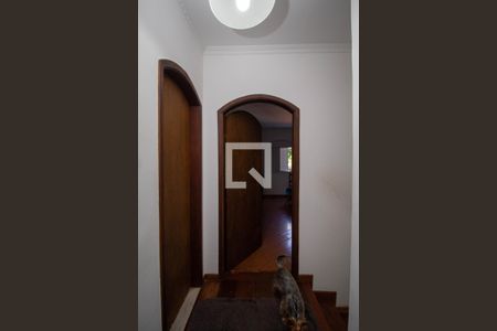 Corredor de casa à venda com 3 quartos, 140m² em Vila Cavaton, São Paulo