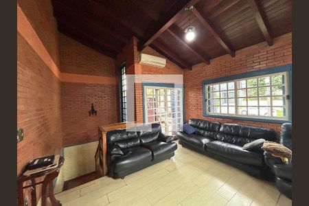 Sala de casa para alugar com 4 quartos, 290m² em Ideal, Novo Hamburgo