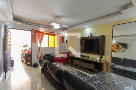 Sala de casa para alugar com 3 quartos, 120m² em Parque dos Bancarios, São Paulo