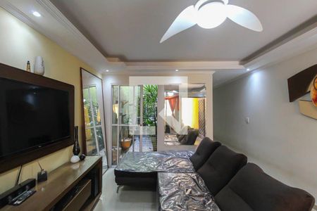 Sala de casa para alugar com 3 quartos, 120m² em Parque dos Bancarios, São Paulo