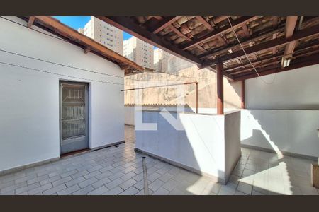 Quintal de casa à venda com 3 quartos, 130m² em Água Branca, São Paulo