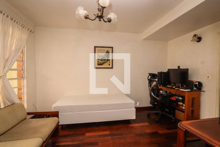 Sala de casa de condomínio à venda com 2 quartos, 90m² em Vila Suzana, São Paulo