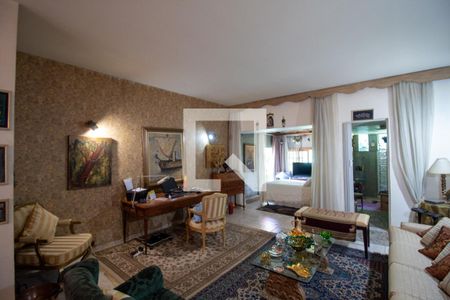 Sala de casa para alugar com 4 quartos, 340m² em Butantã, São Paulo