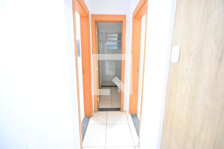 Corredor de apartamento para alugar com 2 quartos, 47m² em Residencial Aquários, Goiânia