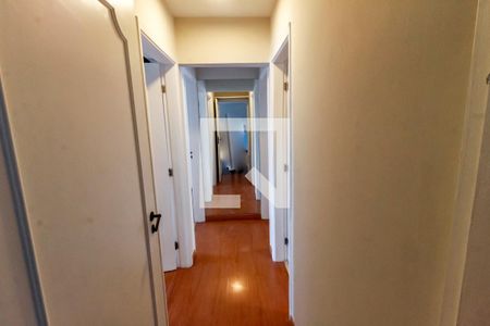 Corredor de apartamento para alugar com 3 quartos, 110m² em Jardim Taboao, São Paulo