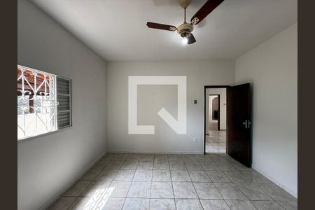 Sala de casa para alugar com 4 quartos, 238m² em Alto Caiçaras, Belo Horizonte
