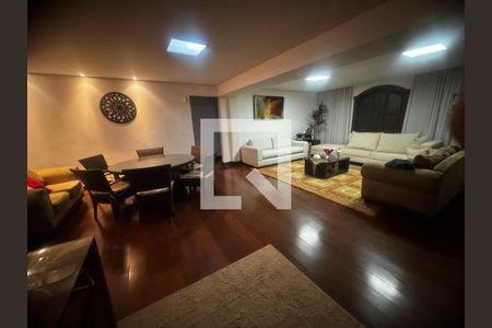 Sala de casa para alugar com 6 quartos, 600m² em Belvedere, Belo Horizonte