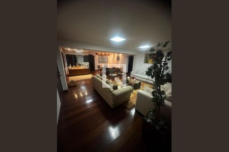 Sala de casa para alugar com 6 quartos, 600m² em Belvedere, Belo Horizonte