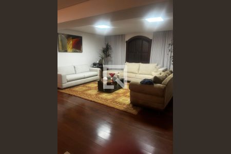 Sala de casa para alugar com 6 quartos, 600m² em Belvedere, Belo Horizonte