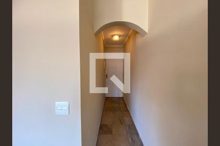 Entrada de apartamento para alugar com 2 quartos, 140m² em Vila Buarque, São Paulo