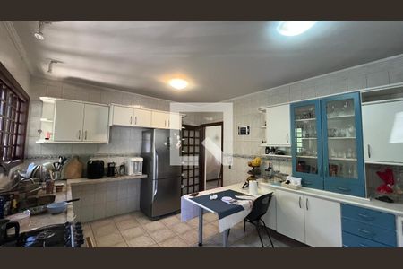 Casa à venda com 3 quartos, 350m² em Parque Alto Taquaral, Campinas