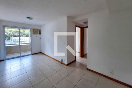 Sala de apartamento à venda com 2 quartos, 65m² em Pendotiba, Niterói
