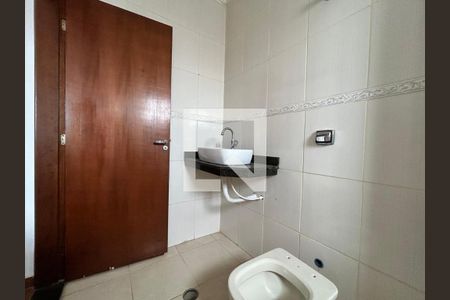 Banheiro da Suíte 1 de casa à venda com 3 quartos, 210m² em Jardim Juá, São Paulo