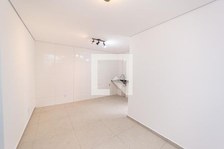 Sala/Cozinha de apartamento à venda com 2 quartos, 61m² em Vila Granada, São Paulo