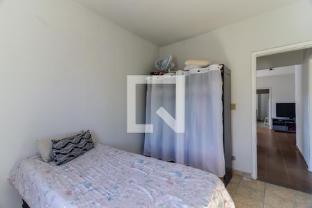 Quarto 2 de casa para alugar com 2 quartos, 75m² em Vila Tiradentes, São Paulo