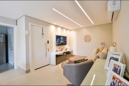 Sala de Estar de apartamento para alugar com 3 quartos, 92m² em Santa Efigênia, Belo Horizonte