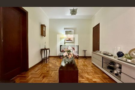 Sala de casa à venda com 4 quartos, 446m² em Carlos Prates, Belo Horizonte