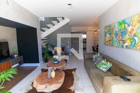 Sala de casa à venda com 4 quartos, 220m² em Engenho do Mato, Niterói