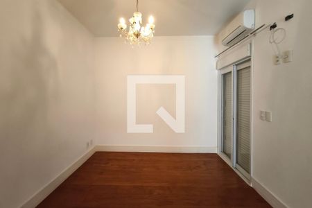 Quarto Suíte de casa de condomínio para alugar com 6 quartos, 459m² em Swiss Park, Campinas