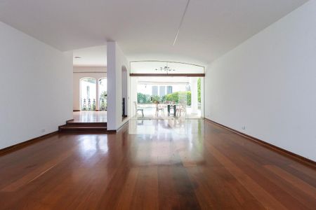Sala de casa para alugar com 4 quartos, 588m² em Granja Julieta, São Paulo