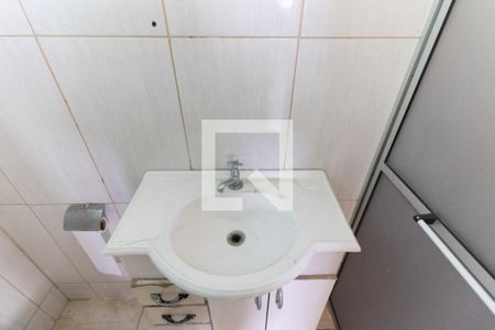 Banheiro da Casa 1 de casa à venda com 1 quarto, 200m² em Vila Caraguatá, São Paulo