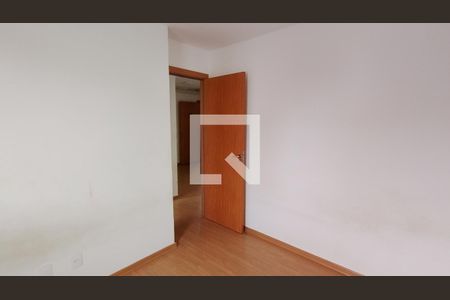 Quarto 2 de apartamento para alugar com 2 quartos, 40m² em Parque Santa Rosa, Suzano
