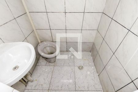 Banheiro Social de casa para alugar com 1 quarto, 20m² em Jardim Brasil, São Paulo