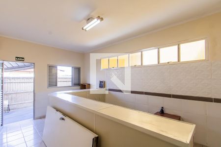 Sala de casa para alugar com 3 quartos, 260m² em Jardim Ponte Rasa, São Paulo