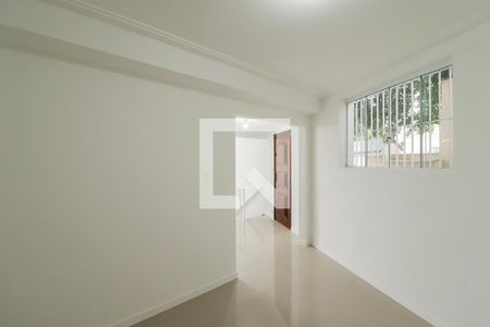 Sala de casa à venda com 3 quartos, 120m² em Parque Peruche, São Paulo