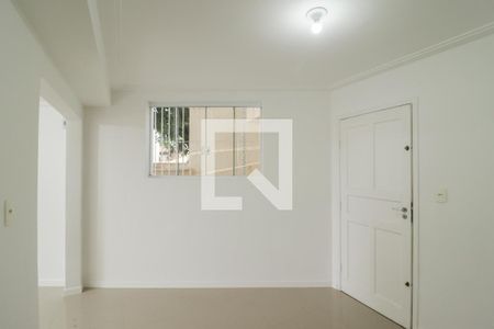 Sala de casa à venda com 3 quartos, 120m² em Parque Peruche, São Paulo