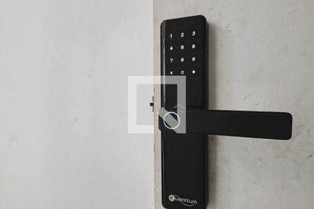 Sala de apartamento à venda com 2 quartos, 45m² em Gardênia Azul, Rio de Janeiro