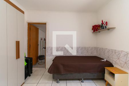 Quarto 1 de casa à venda com 5 quartos, 200m² em Conj. Promorar Sapopemba, São Paulo