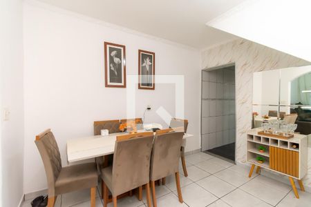 Sala de casa à venda com 5 quartos, 200m² em Conj. Promorar Sapopemba, São Paulo