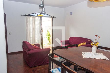 Sala 1 de casa à venda com 3 quartos, 250m² em Jardim Luanda, São Paulo