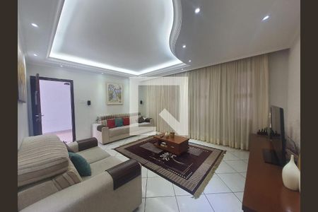 Casa à venda com 3 quartos, 240m² em Jardim Ocara, Santo André