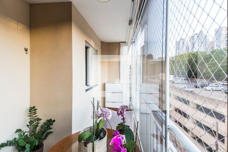 Varanda de apartamento à venda com 3 quartos, 80m² em Jardim Tupanci, Barueri