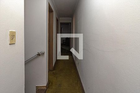 corredor para os cômodos_1 de casa à venda com 3 quartos, 150m² em Jardim Previdencia, São Paulo