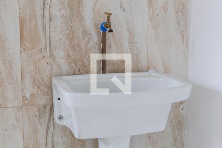 Cozinha e Área de Serviço - Casa 1 de casa para alugar com 2 quartos, 200m² em Vila das Palmeiras, Guarulhos